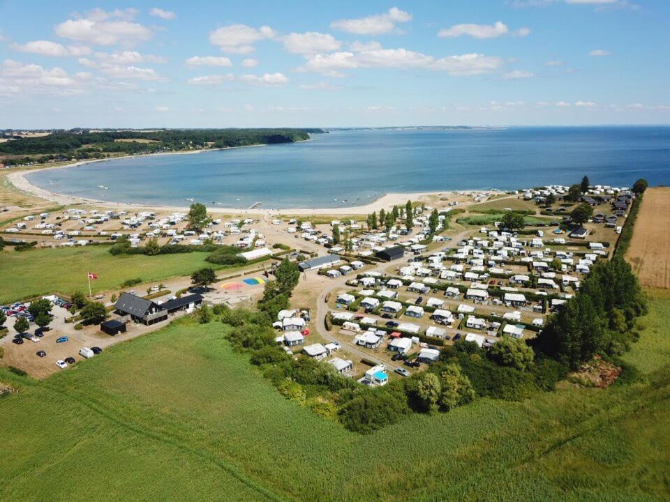 Vikaer Strand Camping & Cottages Diernaes Ngoại thất bức ảnh